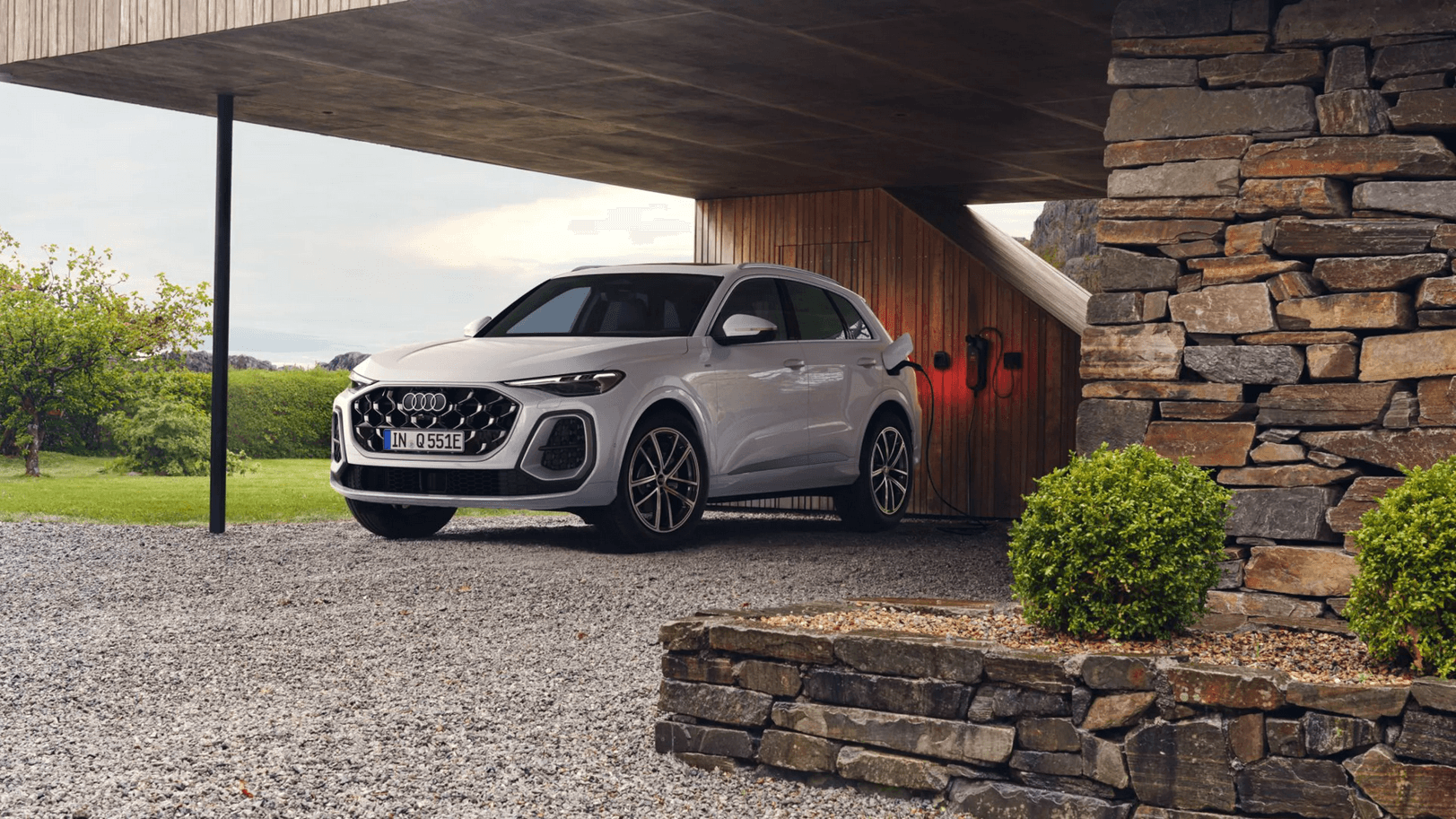 audi_q5_hero