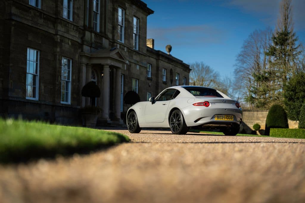 mazda mx-5 - Hero